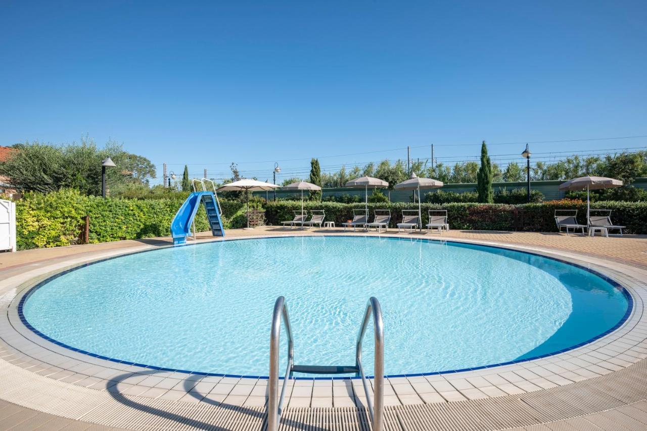 Villaggio Il Girasole Follonica Extérieur photo