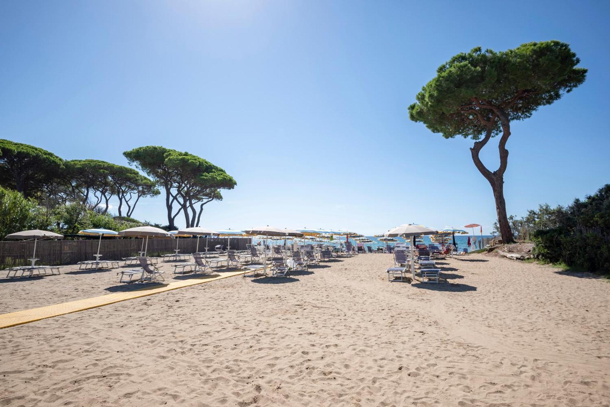 Villaggio Il Girasole Follonica Extérieur photo