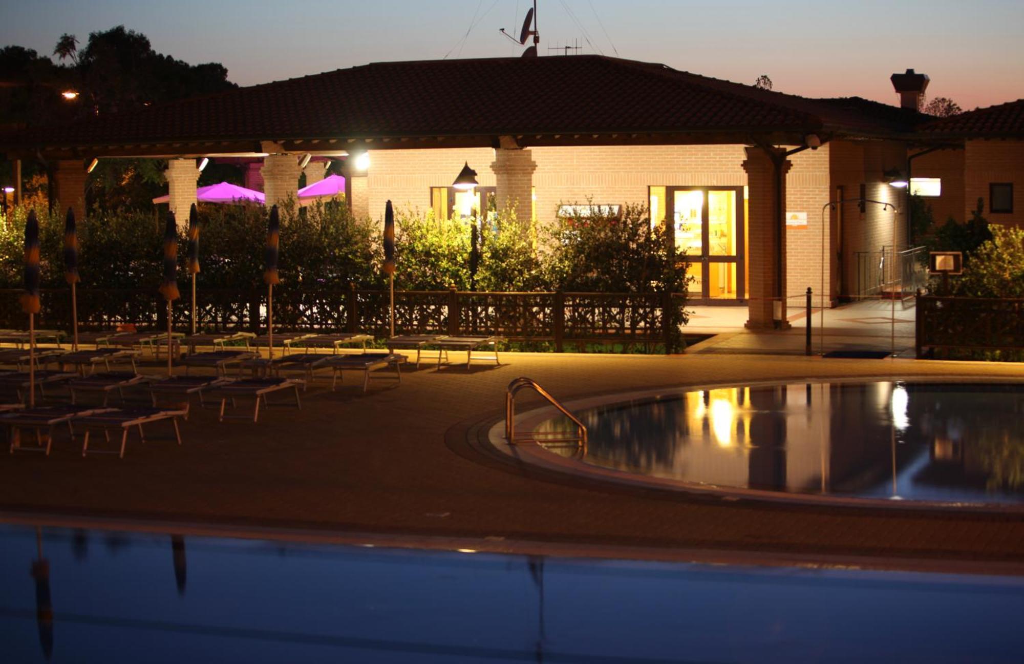 Villaggio Il Girasole Follonica Extérieur photo
